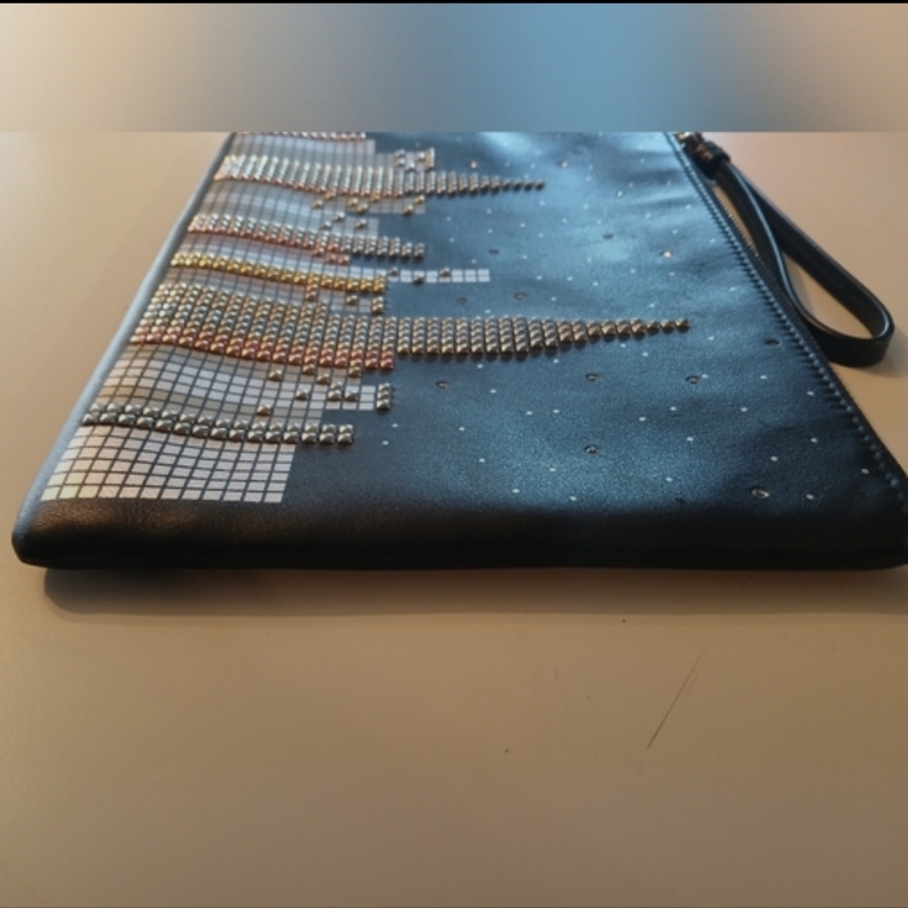 Kate Spade Glitzy Ritzy Skyline Willa Pouch Clutch Black Excellent Condition - Picture 4 of 9